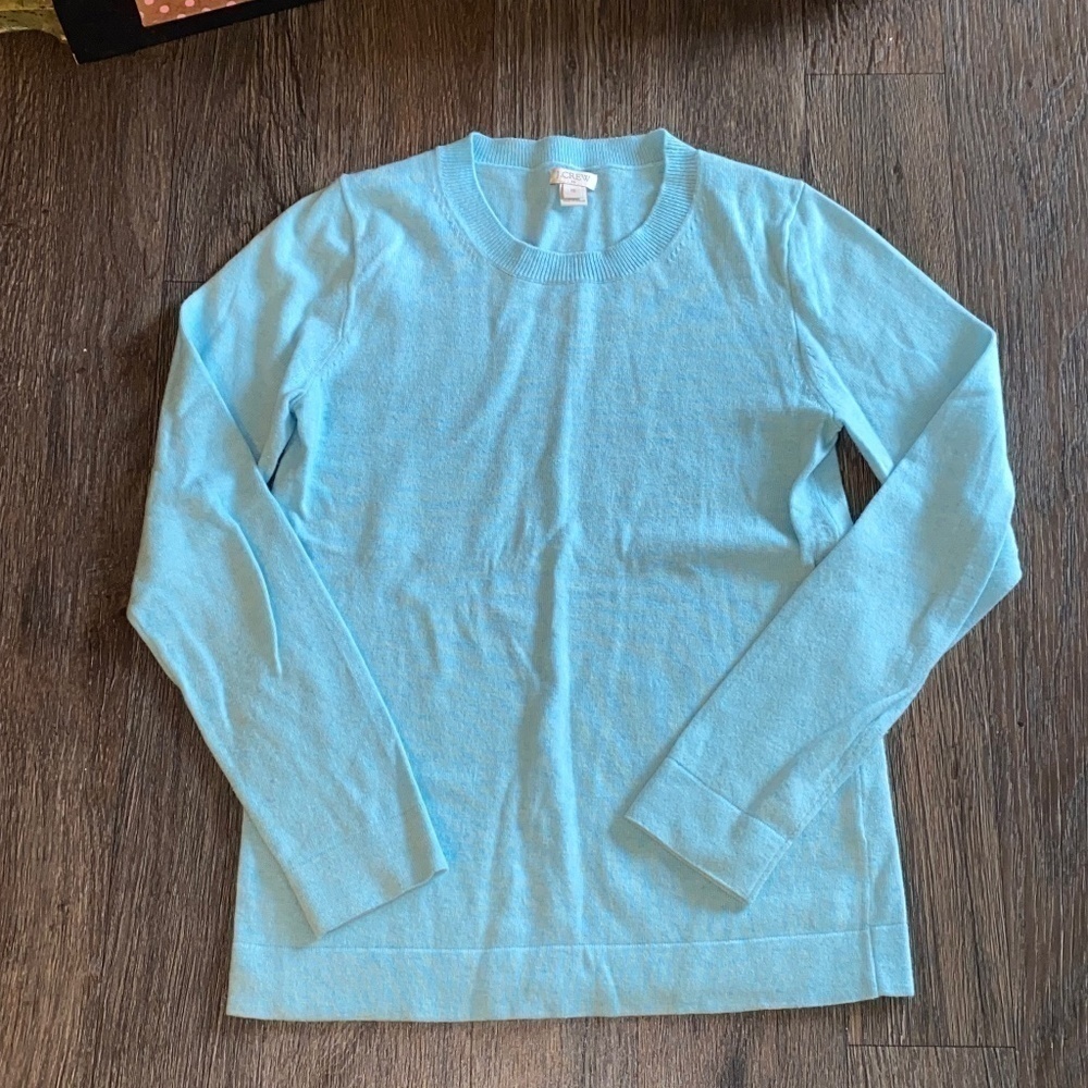 J crew size XS teal lightweight crew neck sweater